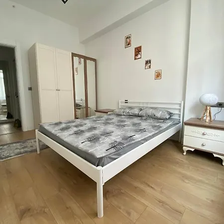 Kadikoeyuen Kalbinde Metrobuesuen Oenuende Residence * 이스탄불